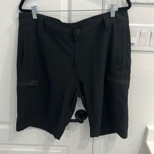 MEN’s black hiker cargo shorts - 5 pockets - Size Large US